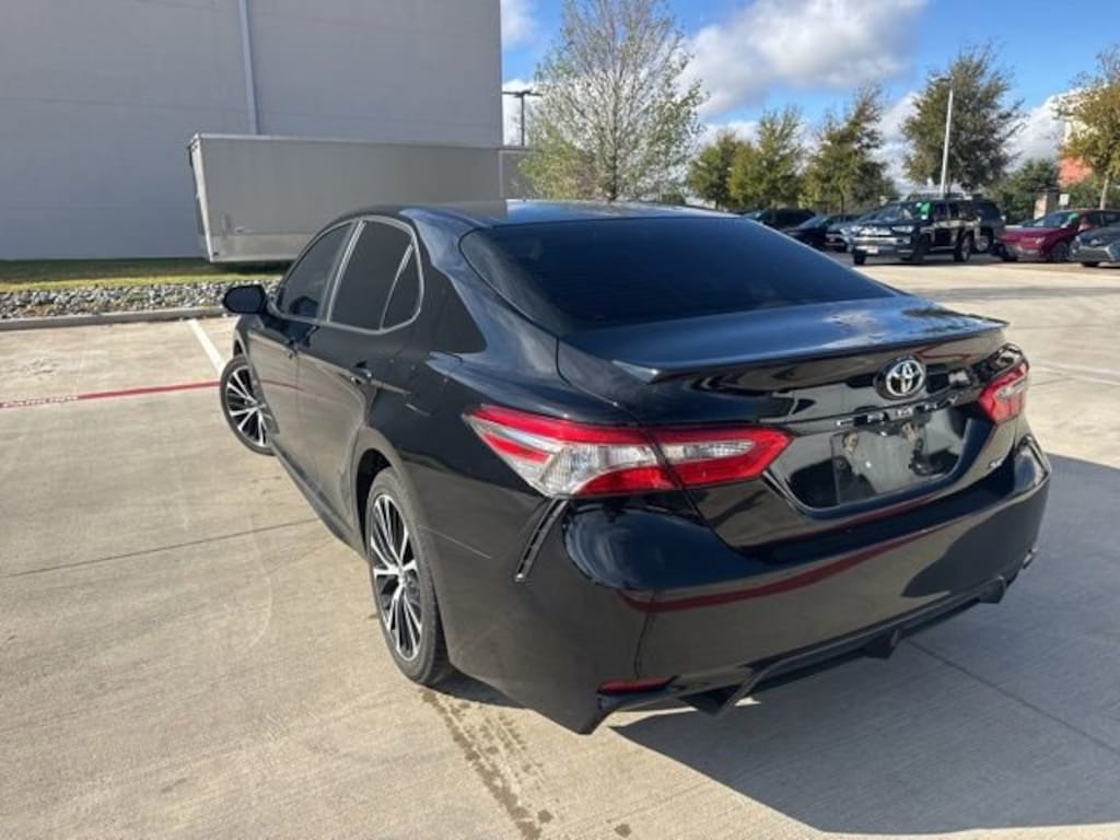 Used 2018 Toyota Camry L Sedan