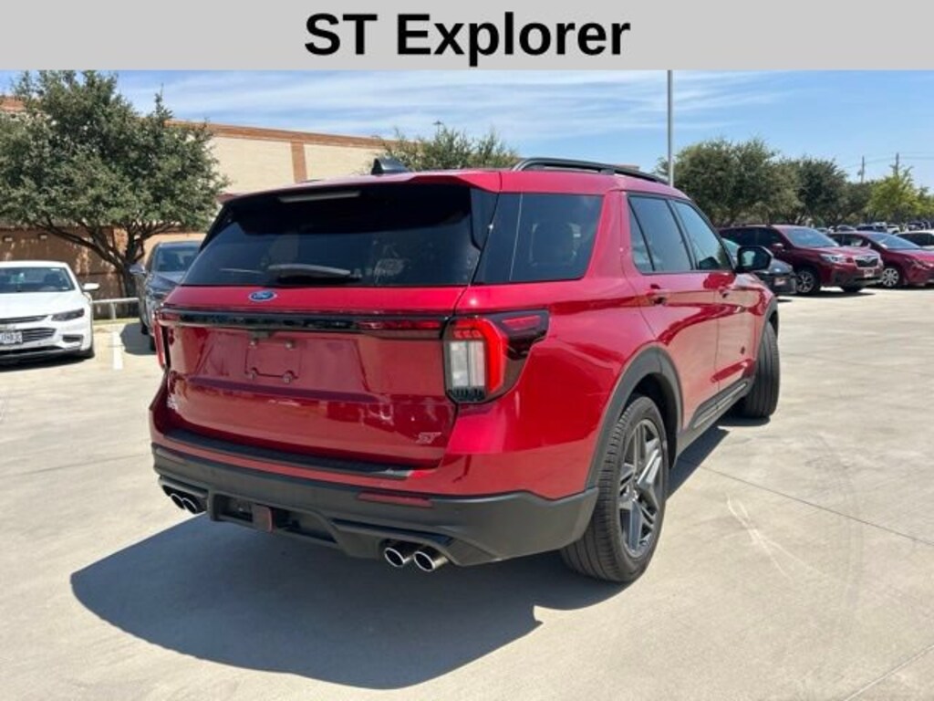 Used 2025 Ford Explorer ST SUV