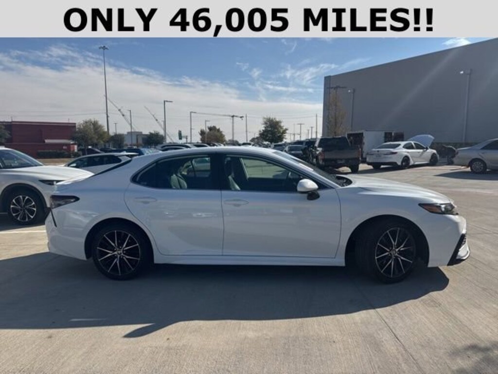 Used 2024 Toyota Camry SE Sedan