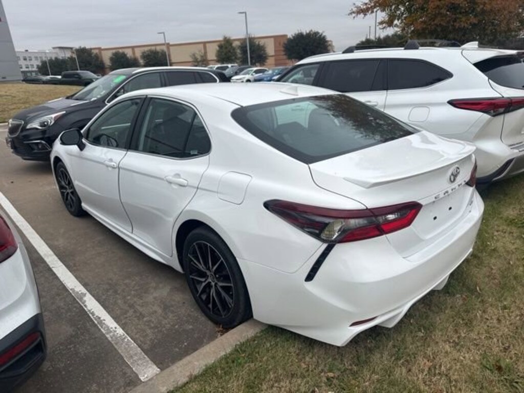 Used 2024 Toyota Camry SE Sedan