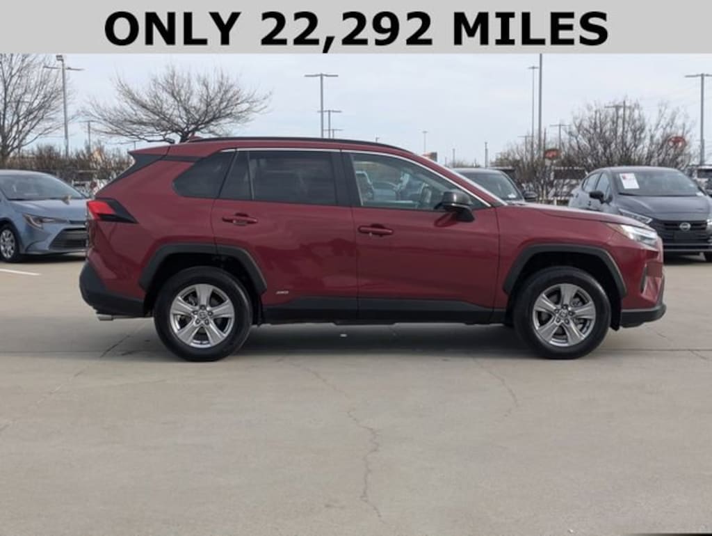 Used 2025 Toyota RAV4 Hybrid LE SUV