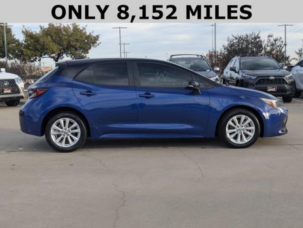 Used 2025 Toyota Corolla Hatchback SE Hatchback