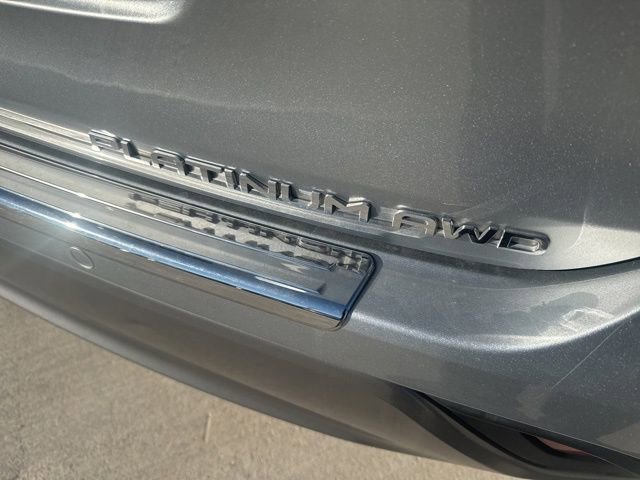 2024 Toyota Highlander Platinum photo 4