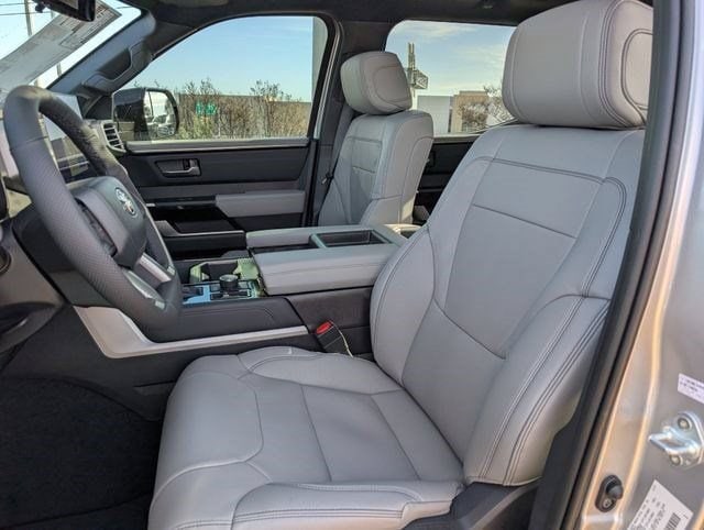 2026 Toyota Tundra Limited - Photo 19