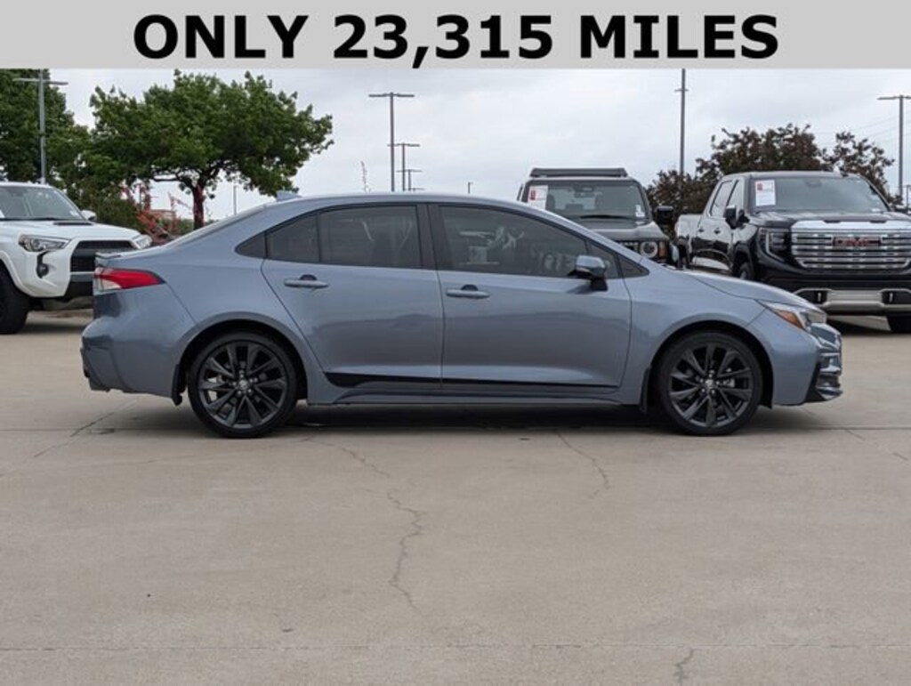 Used 2025 Toyota Corolla SE Sedan