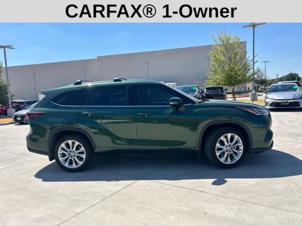Used 2024 Toyota Highlander Limited SUV