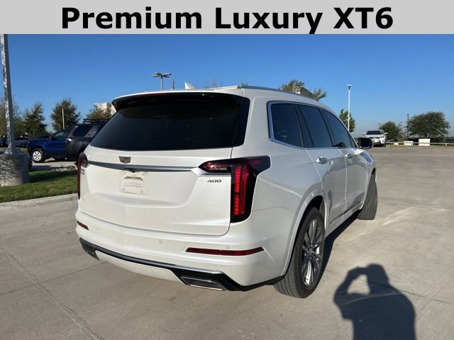 2023 Cadillac XT6 Premium Luxury photo 3