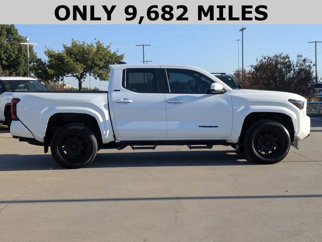 2024 Toyota Tacoma SR5 photo 3