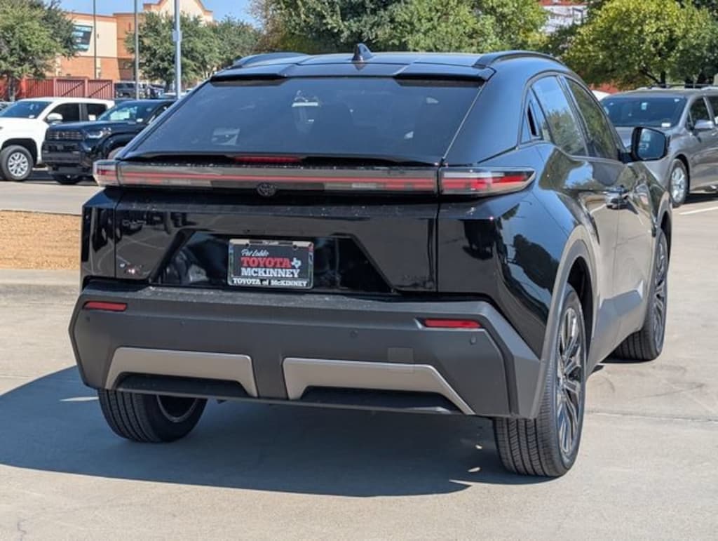 New 2026 Toyota C-HR XSE SUV