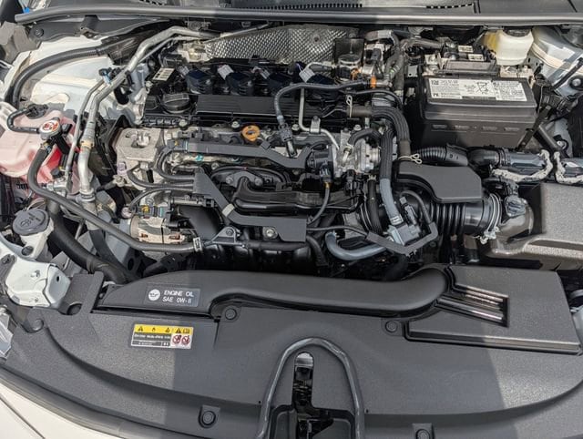 2024 Toyota Corolla LE - Photo 33