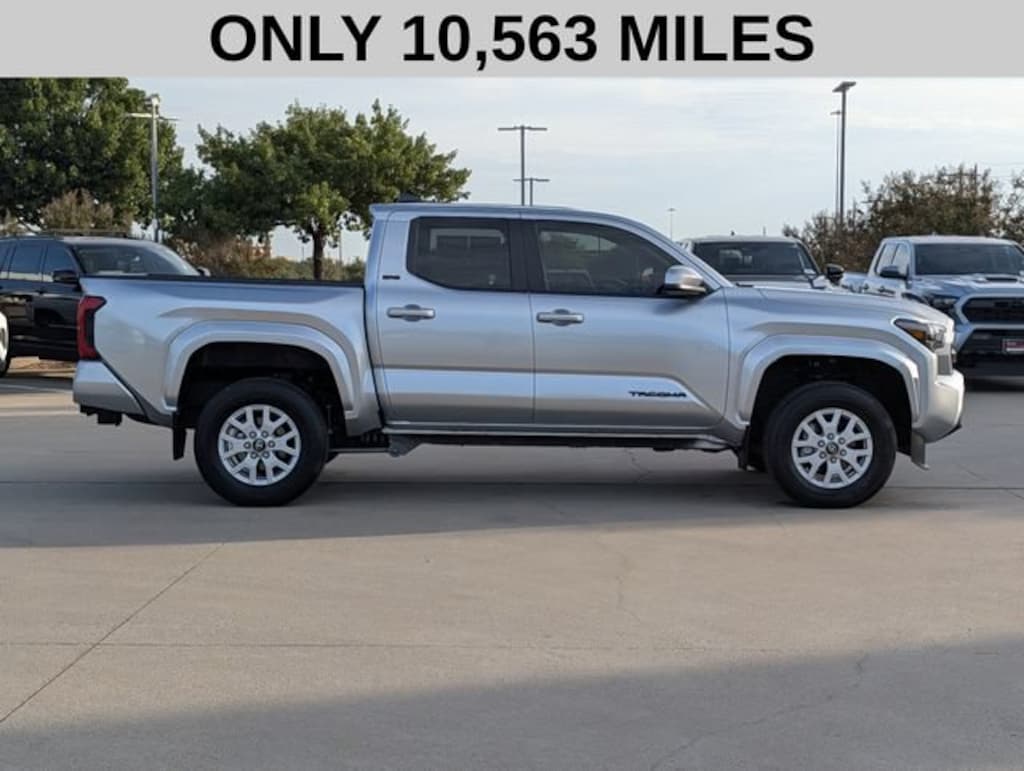 Used 2024 Toyota Tacoma SR5 Truck Double Cab