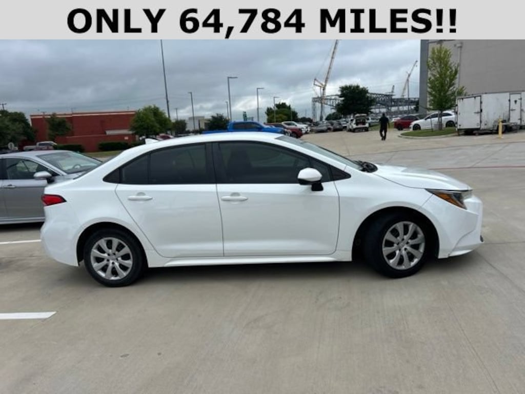 Used 2020 Toyota Corolla LE Sedan