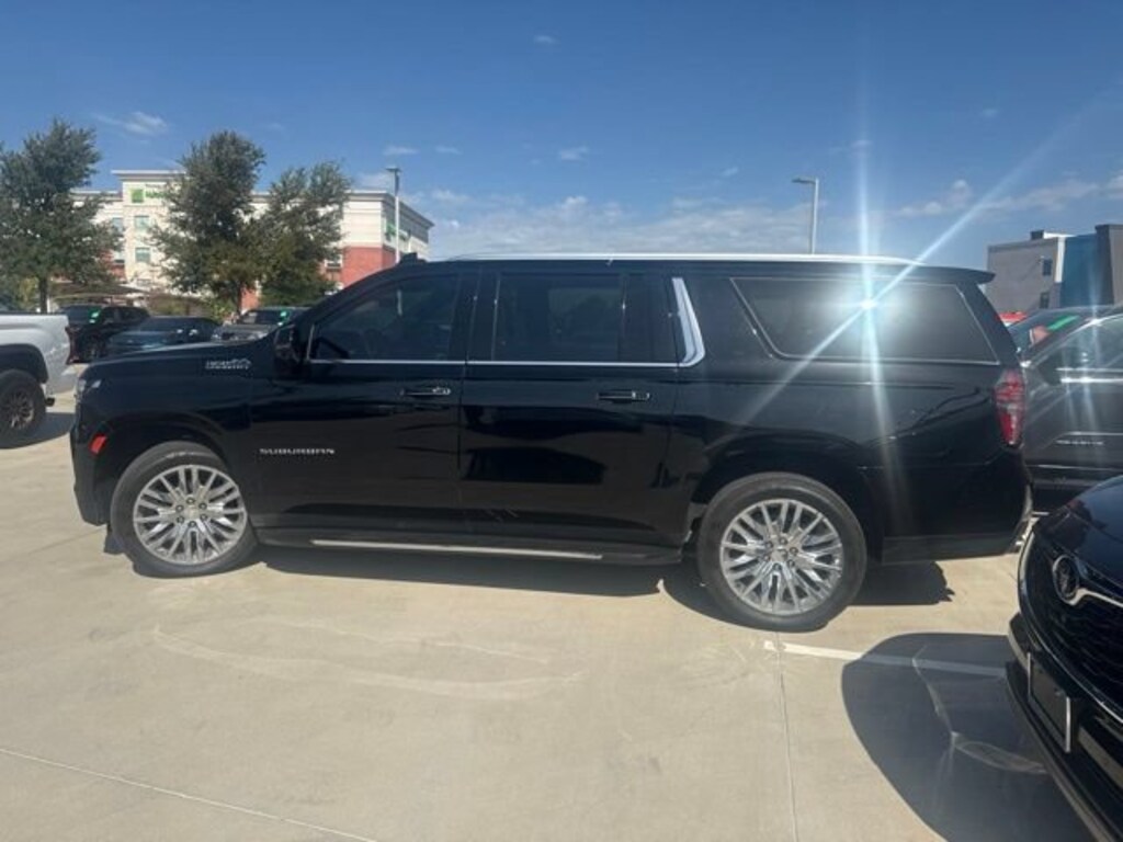 Used 2023 Chevrolet Suburban High Country SUV