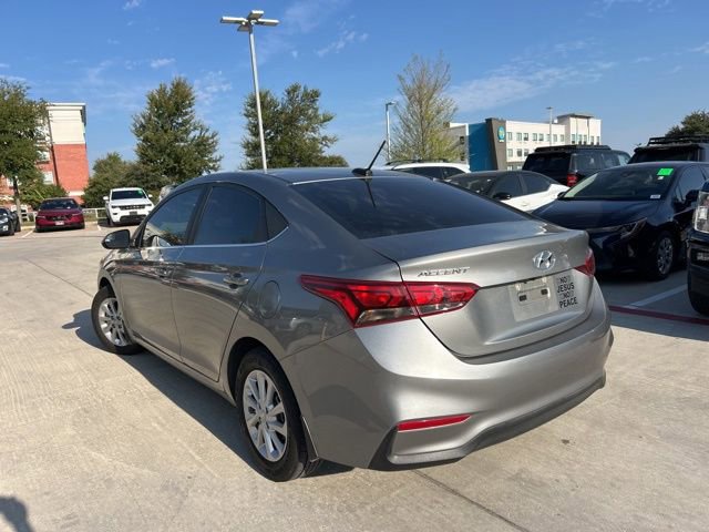 2022 Hyundai Accent SEL photo 3