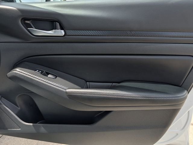 2025 Nissan Altima SV - Photo 31