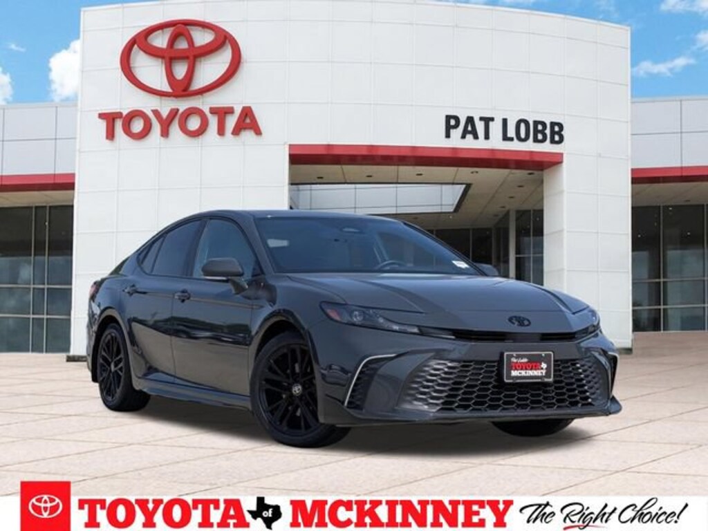 Used 2025 Toyota Camry SE Sedan