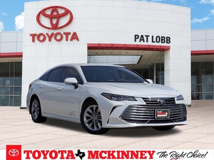2022 Toyota Avalon XLE Sedan