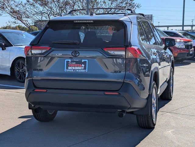 2025 Toyota RAV4 XLE photo 2