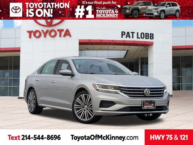 2020 Volkswagen Passat SE's photo