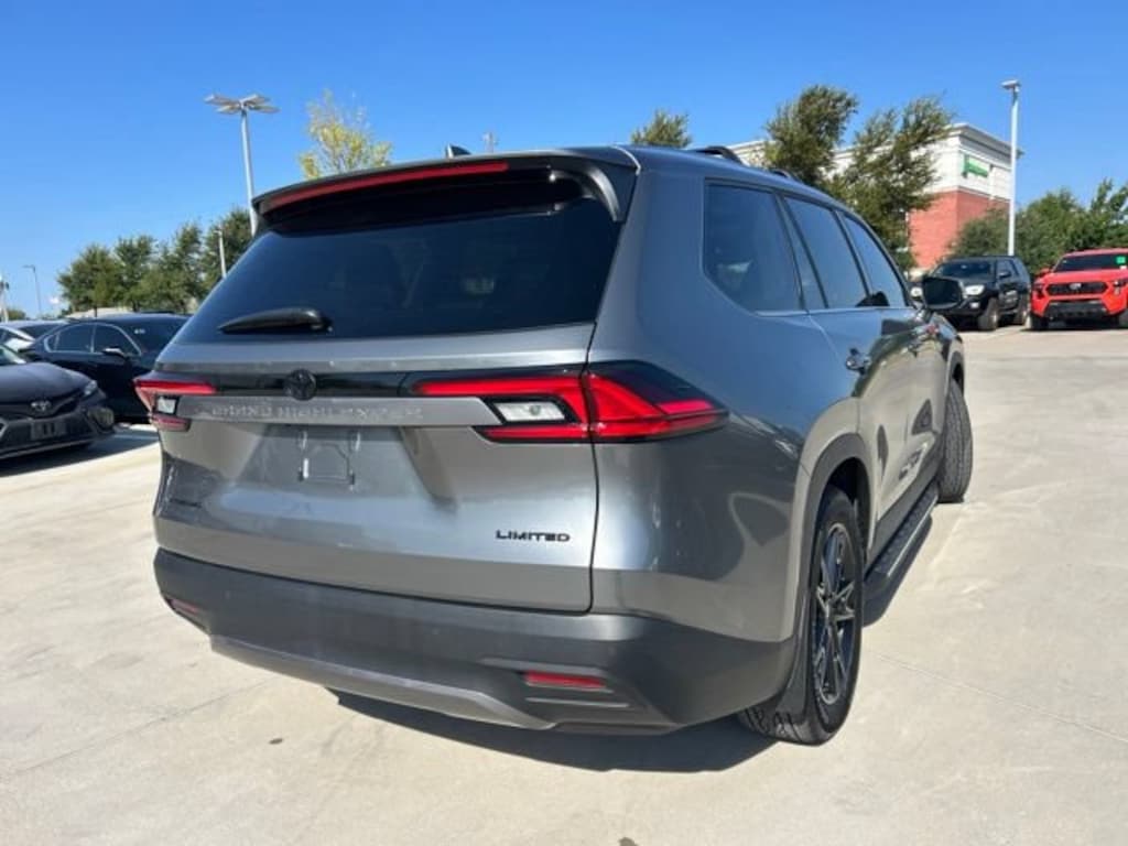 Used 2026 Toyota Grand Highlander Hybrid Limited SUV