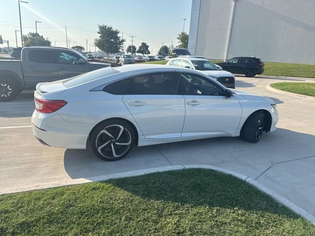 2022 Honda Accord Sport SE photo 2