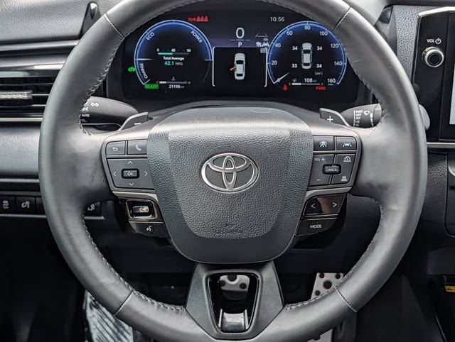 2025 Toyota Camry XSE - Photo 13