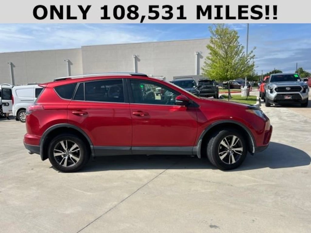 Used 2017 Toyota RAV4 XLE SUV