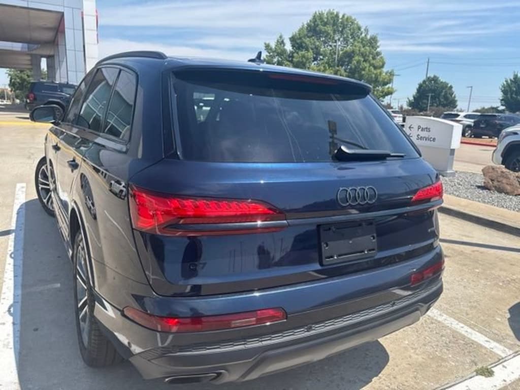 Used 2026 Audi Q7 45 Premium SUV