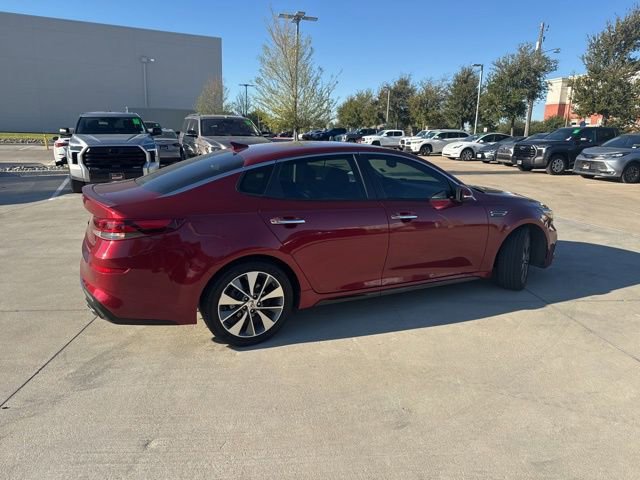 2019 Kia Optima S photo 2