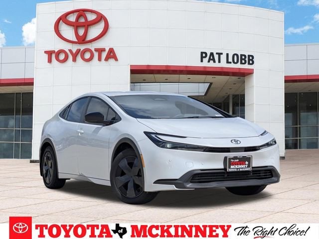 2026 Toyota Prius LE FWD's photo