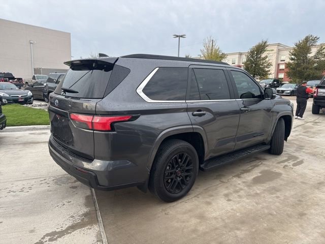 2024 Toyota Sequoia SR5 photo 3