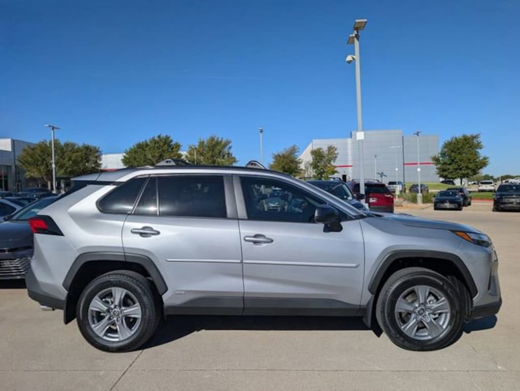 New 2025 Toyota RAV4 Hybrid LE SUV
