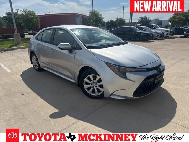 2025 Toyota Corolla LE CVT's photo