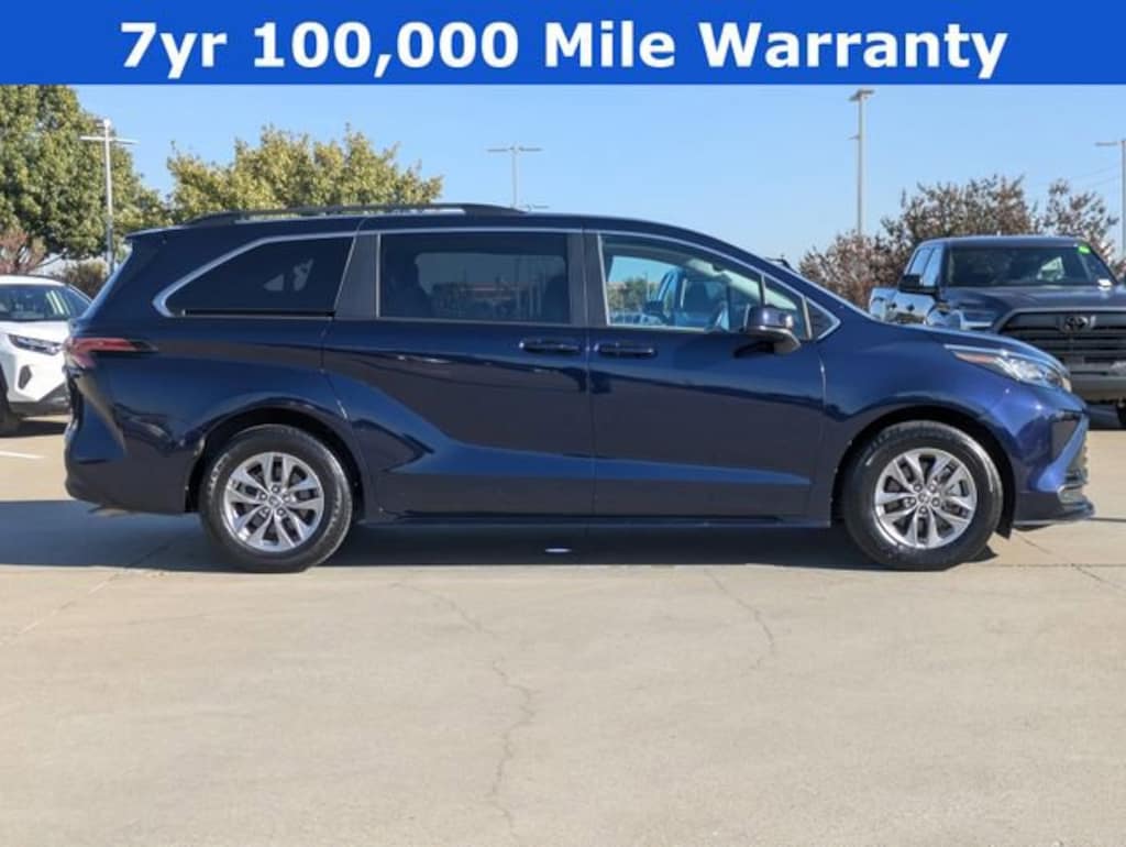 Certified 2022 Toyota Sienna LE Van Passenger Van