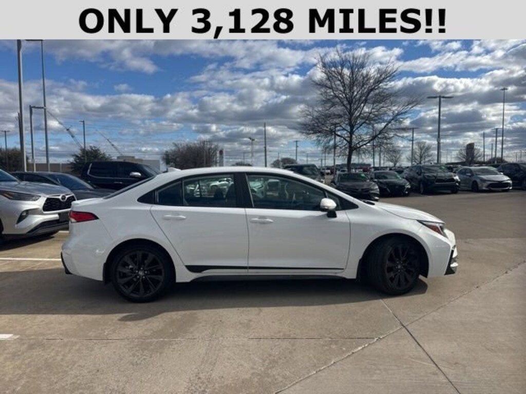 Used 2025 Toyota Corolla SE Sedan