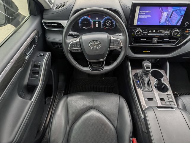 2024 Toyota Highlander Platinum - Photo 12