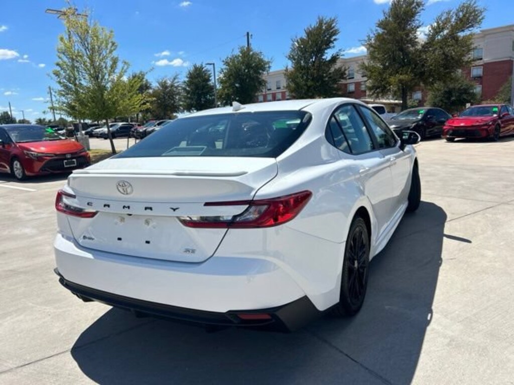 Used 2025 Toyota Camry SE Sedan