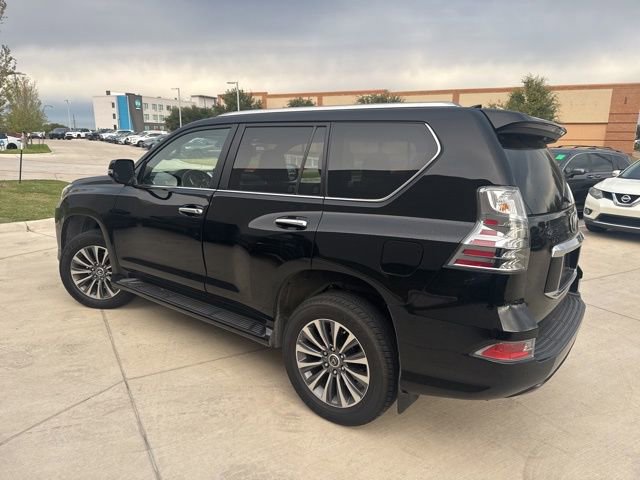 2023 Lexus GX 460 Luxury photo 3