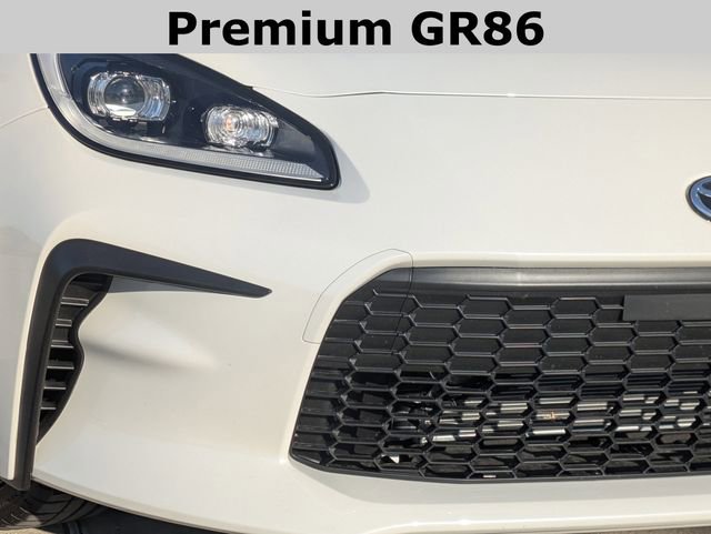 2024 Toyota GR86 Premium photo 3