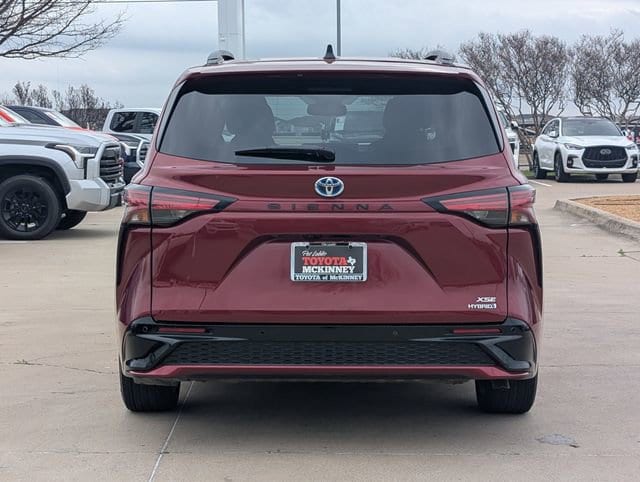 2022 Toyota Sienna XSE - Photo 6