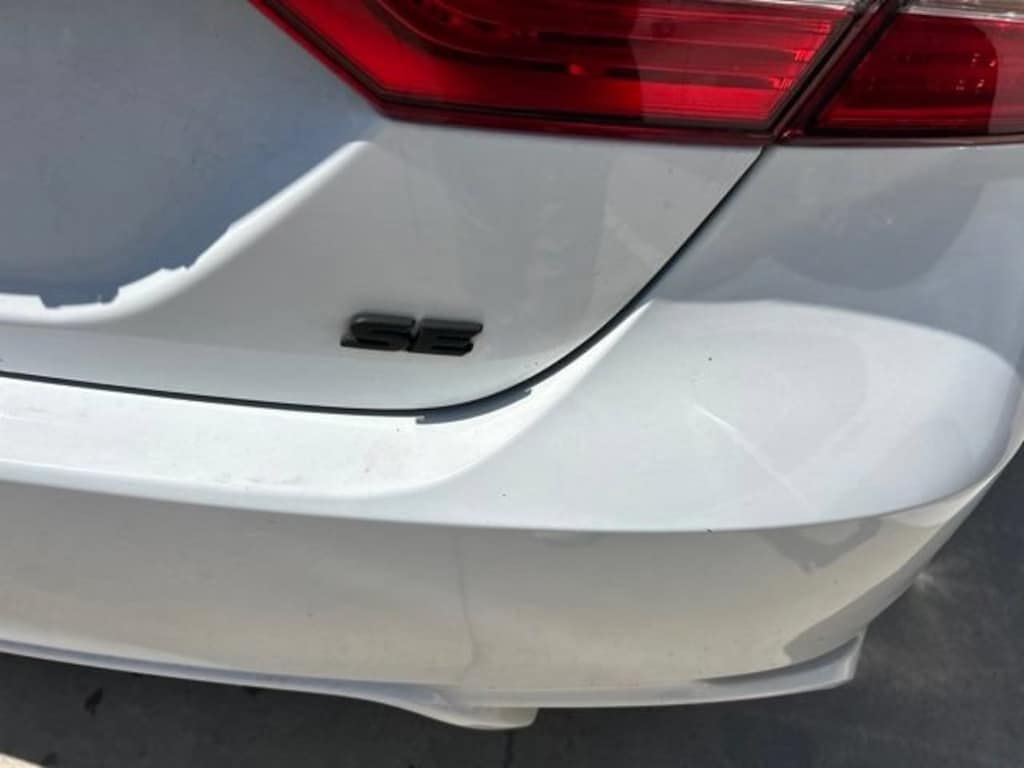 Used 2019 Toyota Camry SE Sedan