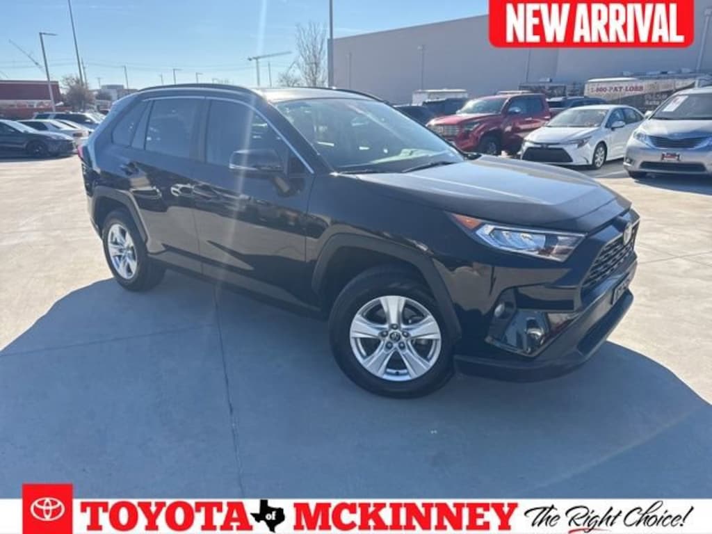 Used 2021 Toyota RAV4 XLE SUV
