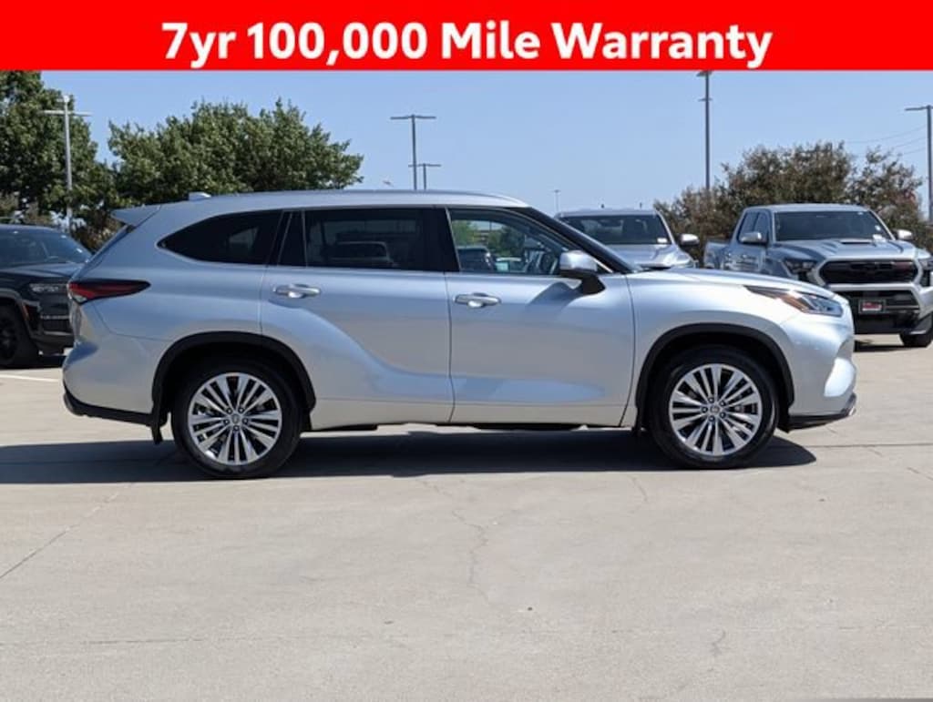Used 2025 Toyota Highlander Platinum SUV