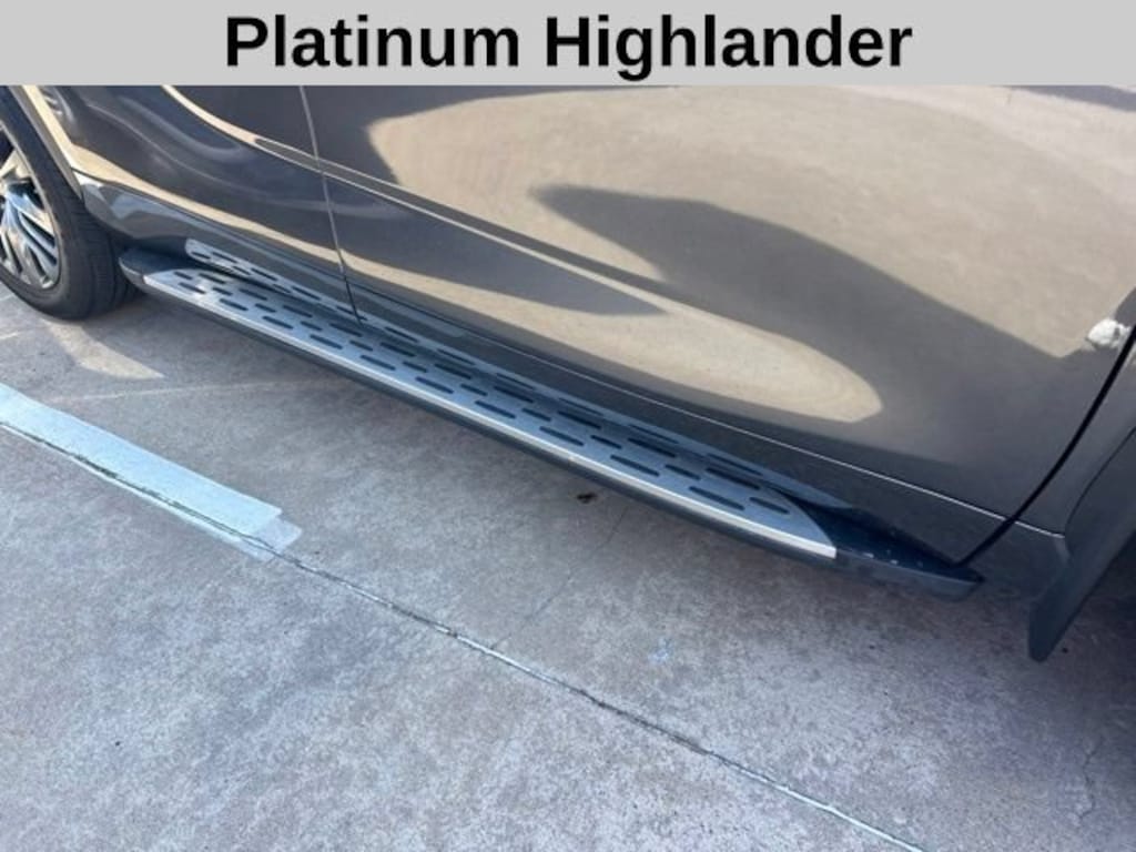 Used 2024 Toyota Highlander Platinum SUV