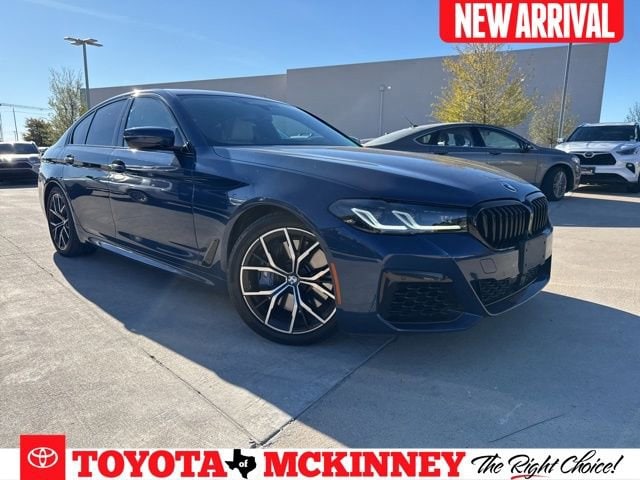 2022 BMW 5 Series M550i