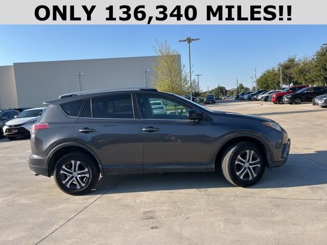 2017 Toyota RAV4 LE photo 2