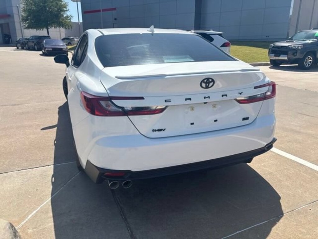 Used 2025 Toyota Camry SE Sedan