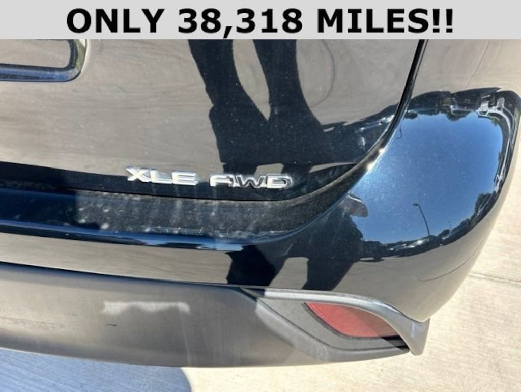 Used 2023 Toyota Highlander XLE SUV