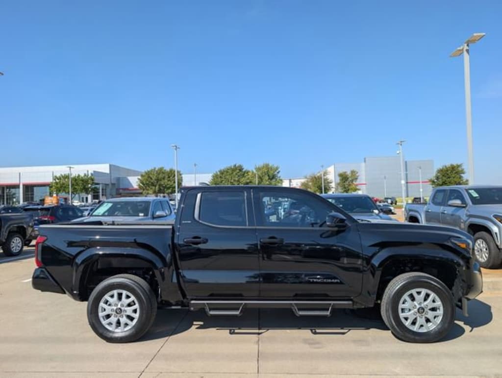 New 2025 Toyota Tacoma SR5 Truck Double Cab