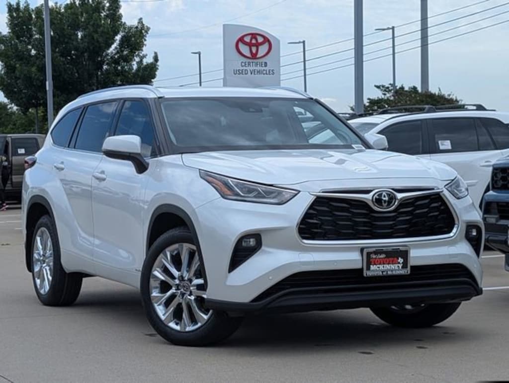 New 2026 Toyota Highlander Hybrid Limited SUV